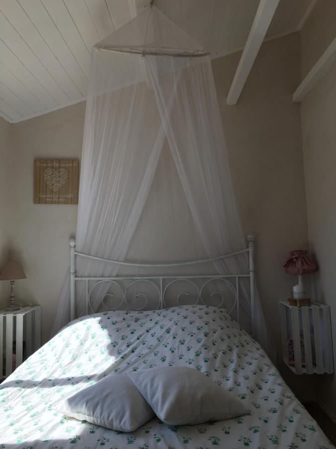 Seb&Laeti Guesthouse Saint-Laurent-dʼAigouze 外观 照片
